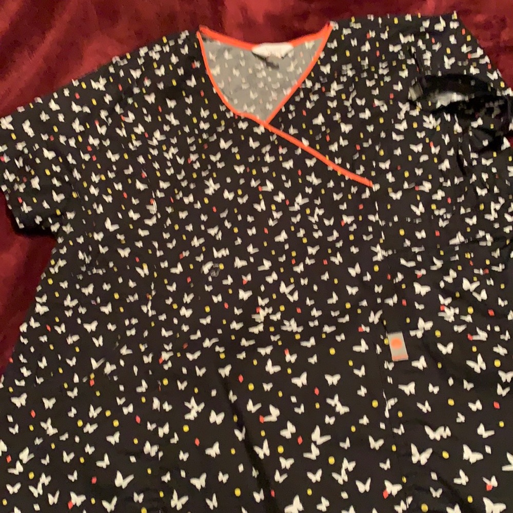 Women’s scrub top